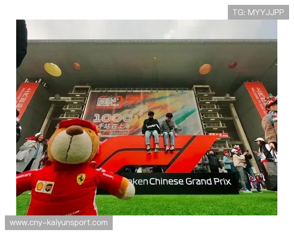 F1车队车库幕后团队首次公开媒体见面