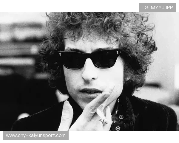 费尔明自信满满，如何评价费尔明娜